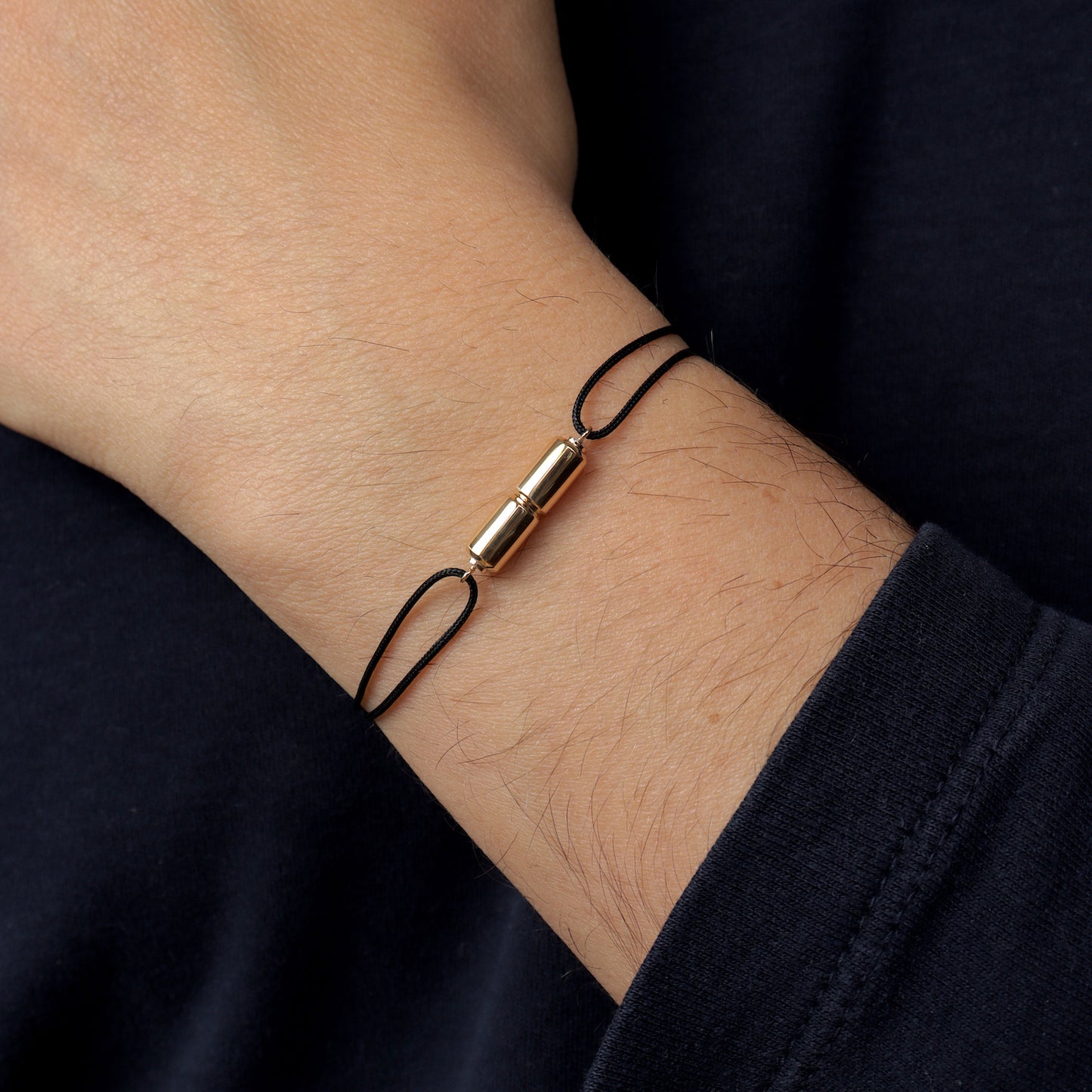 N01 bracelet on cord - large model
